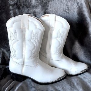 Little girl’s Durango Boots